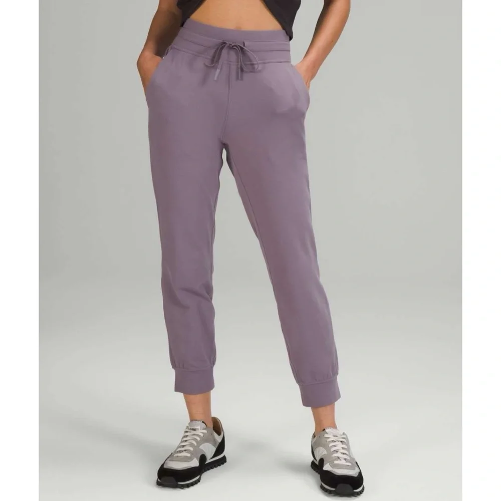 Lululemon‎ Women’s 28” Ready to Rugu Joggers Frosted Mulberry 4 $98.00